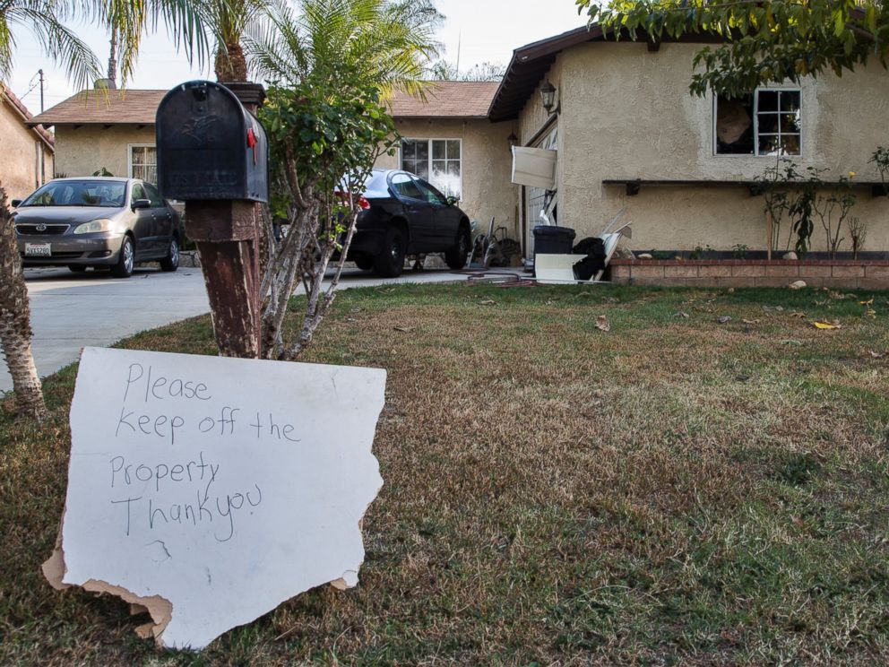 PHOTO: FBI agents executed a search warrant on the home of Enrique Marquez, a former neighbor of San Bernardino shooting suspect Syed Rizwan Farook, Dec. 5, 2015, in Riverside, Calif.