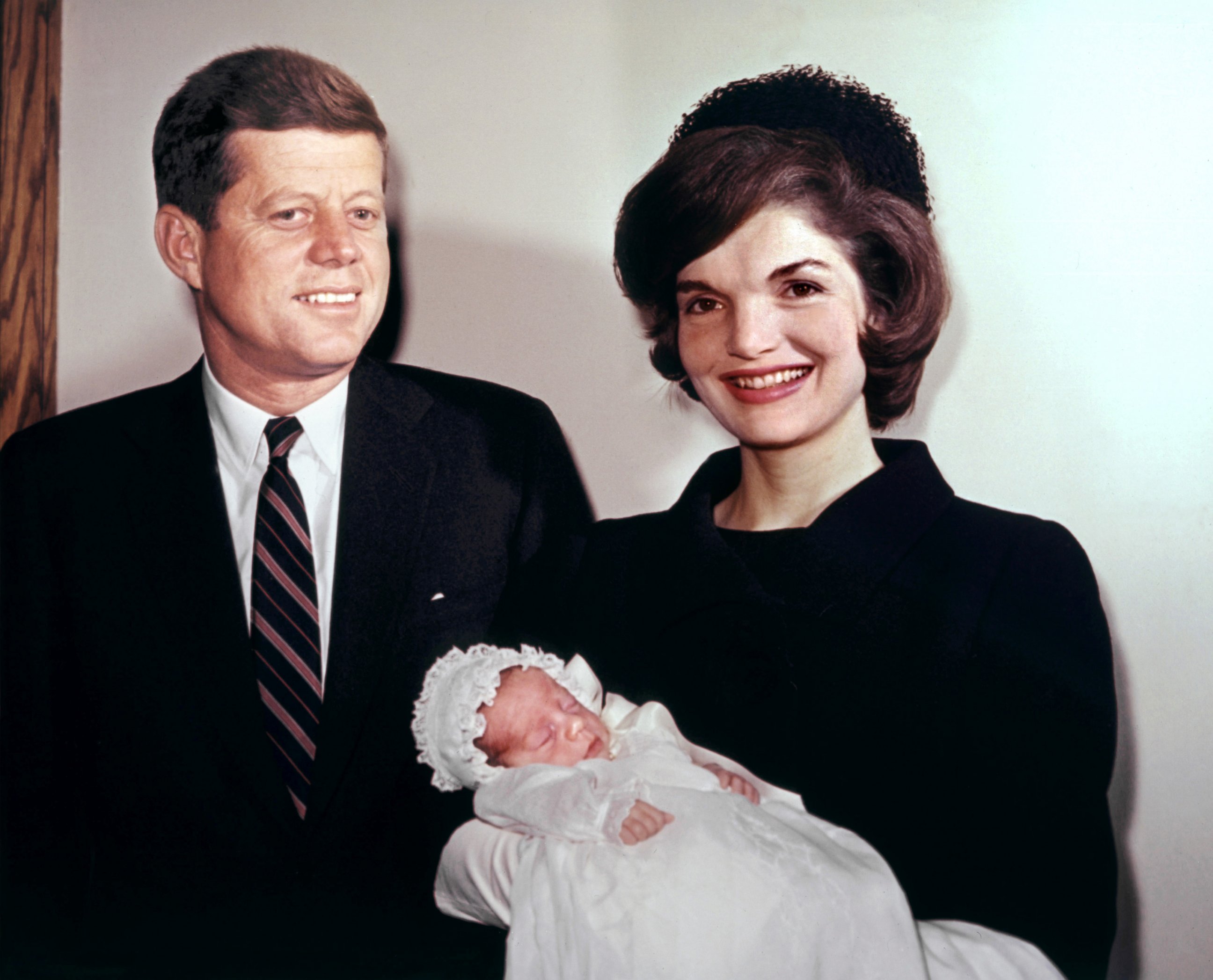 PHOTO: US Senator John Fitzgerald Kennedy his wife Jacqueline pose with their son John, Dec. 10, 1960.