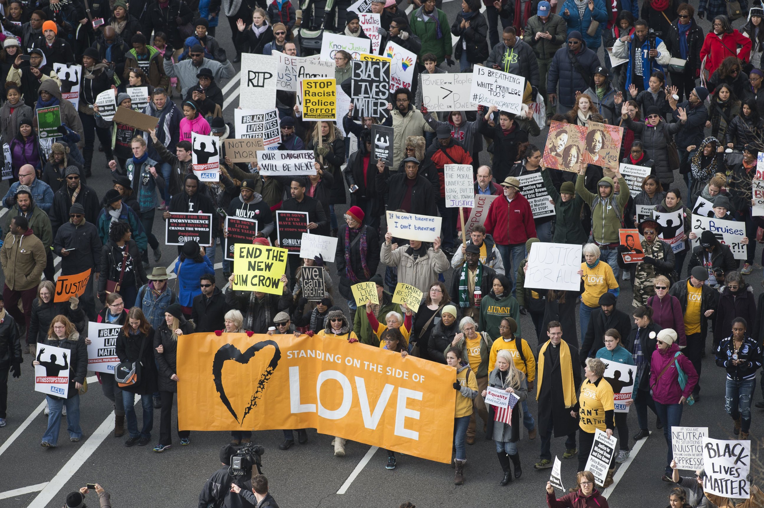 PHOTO: Thousands take part in the Justice for All march and rally on Pennsylvania Avenue to the Capitol in Washington, Dec. 13, 2014.