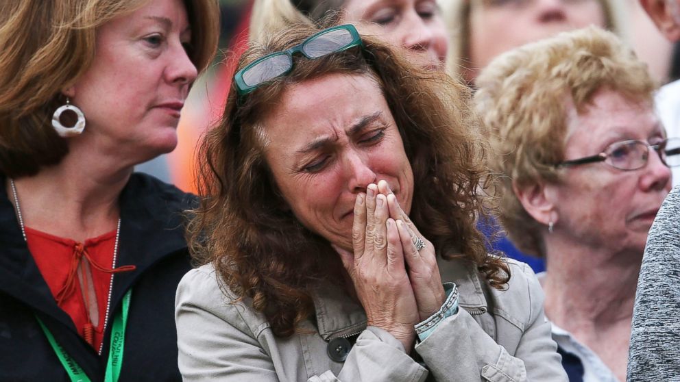 PHOTO: A woman cries as she listens to the papal Mass during the World Meeting of Families on Sept. 27, 2015 in Philadelphia.