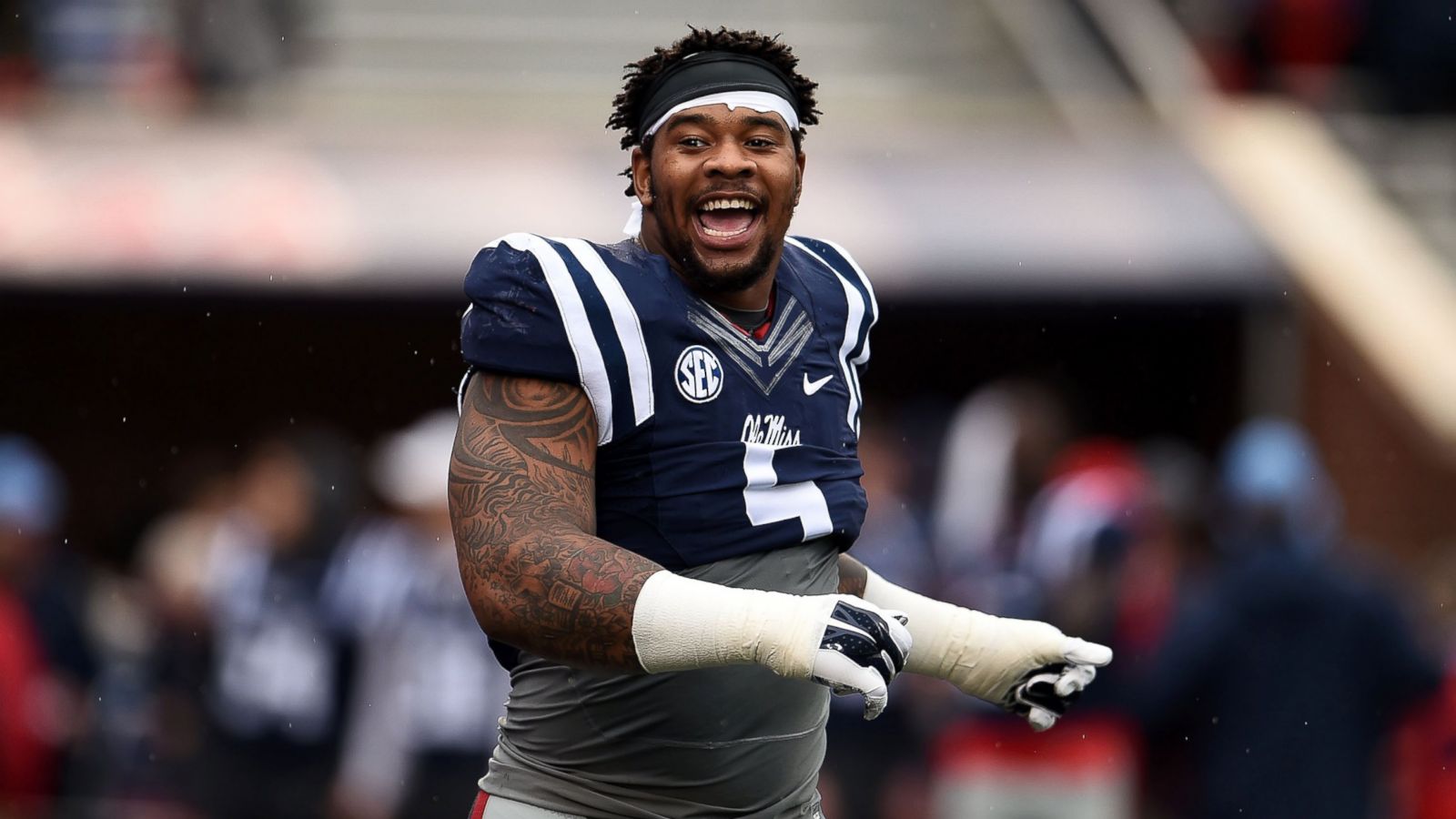 NFL Prospect Robert Nkemdiche Injured in Fall From Hotel - ABC News