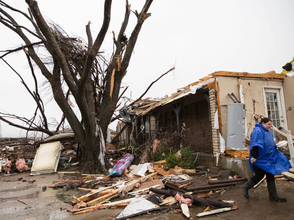 PHOTO:A heavily damaged area is seen in the aftermath of a tornado in Rowlett, Texas, Dec. 27, 2015.