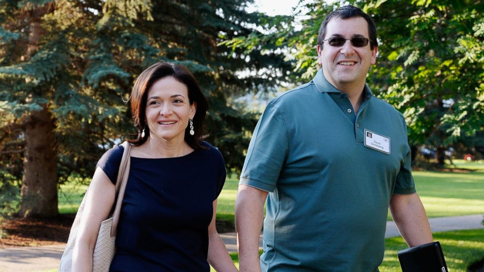 PHOTO: Sheryl Sandberg, COO of Facebook, and her husband David Goldberg arrive for morning session of the Allen & Co. annual conference at the Sun Valley Resort, July 10, 2013 in Sun Valley, Idaho. 
