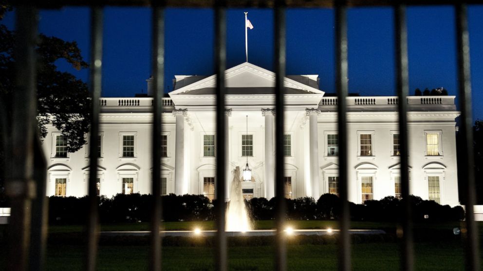 The White House is seen at dusk, Sept. 30, 2013. 