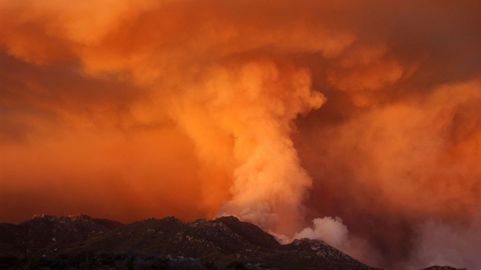 PHOTO: Smoke takes on the appearance of a colossal tornado as it rises from upper Borrego Palm Canyon in the Anza-Borrego Desert State Park near the boundary of the Los Coyotes Indian Reservation August 7, 2002 west of Borrego Springs, California.