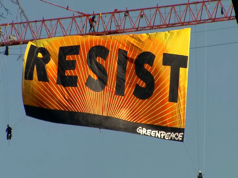 Greenpeace Protesters Scale Crane in Washington Video - ABC News