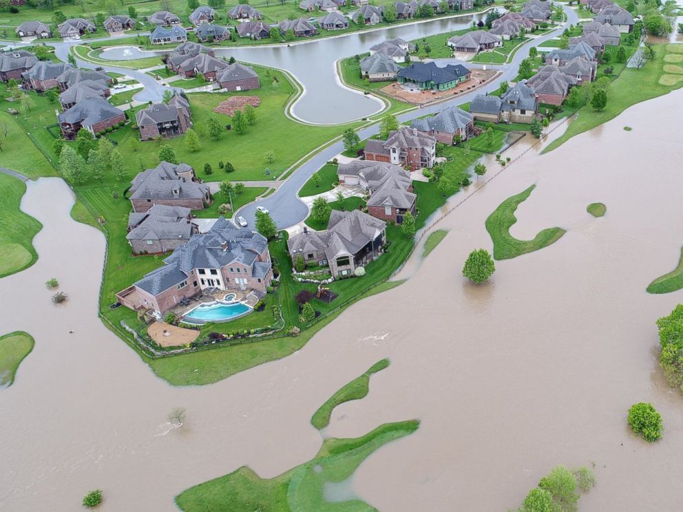PHOTO: This image taken on April 30, 2017, shows flooding in the Ozark area south of Springfield, Mo.