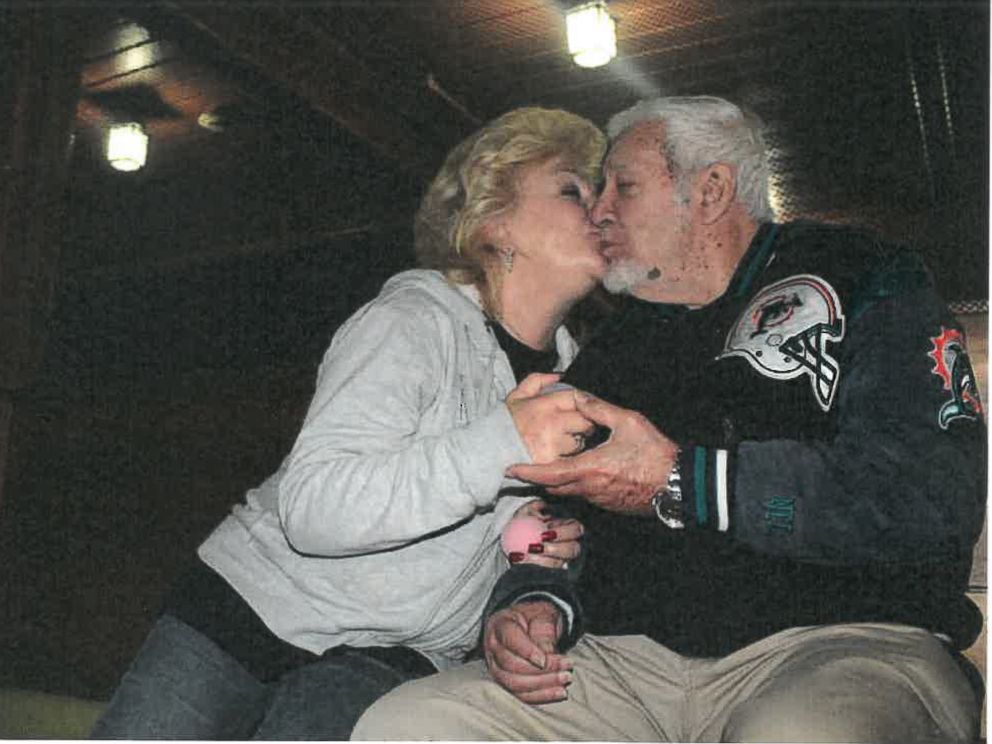 PHOTO: Jerome Barson and Linda Barson are seen in this undated family photo.