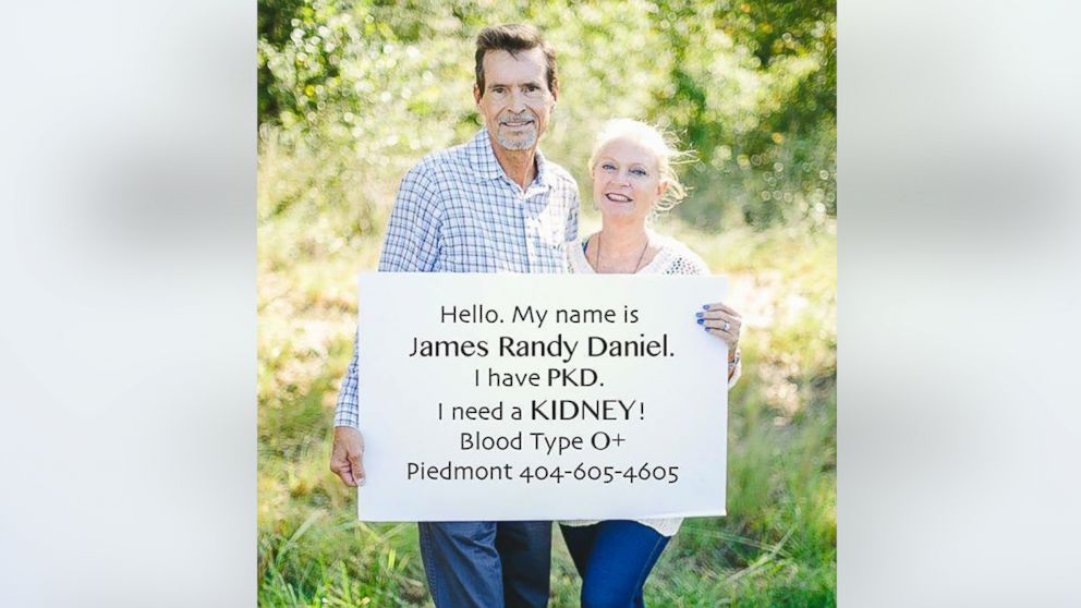 PHOTO: Kristi Callaway uses social media as a way to connect those in need of a kidney with donors from across the U.S.