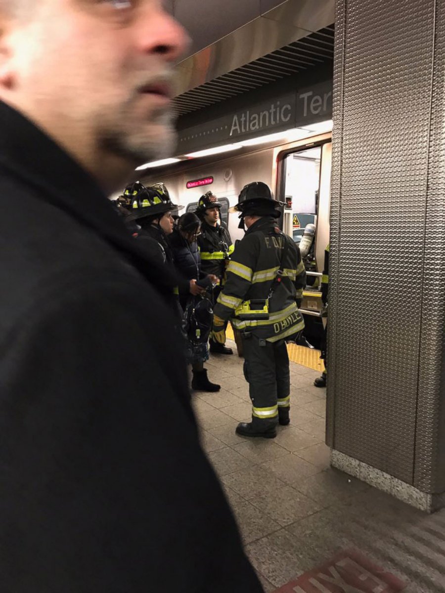 PHOTO: A Long Island Rail Road train derailed in Brooklyn, New York, Jan. 4, 2017..