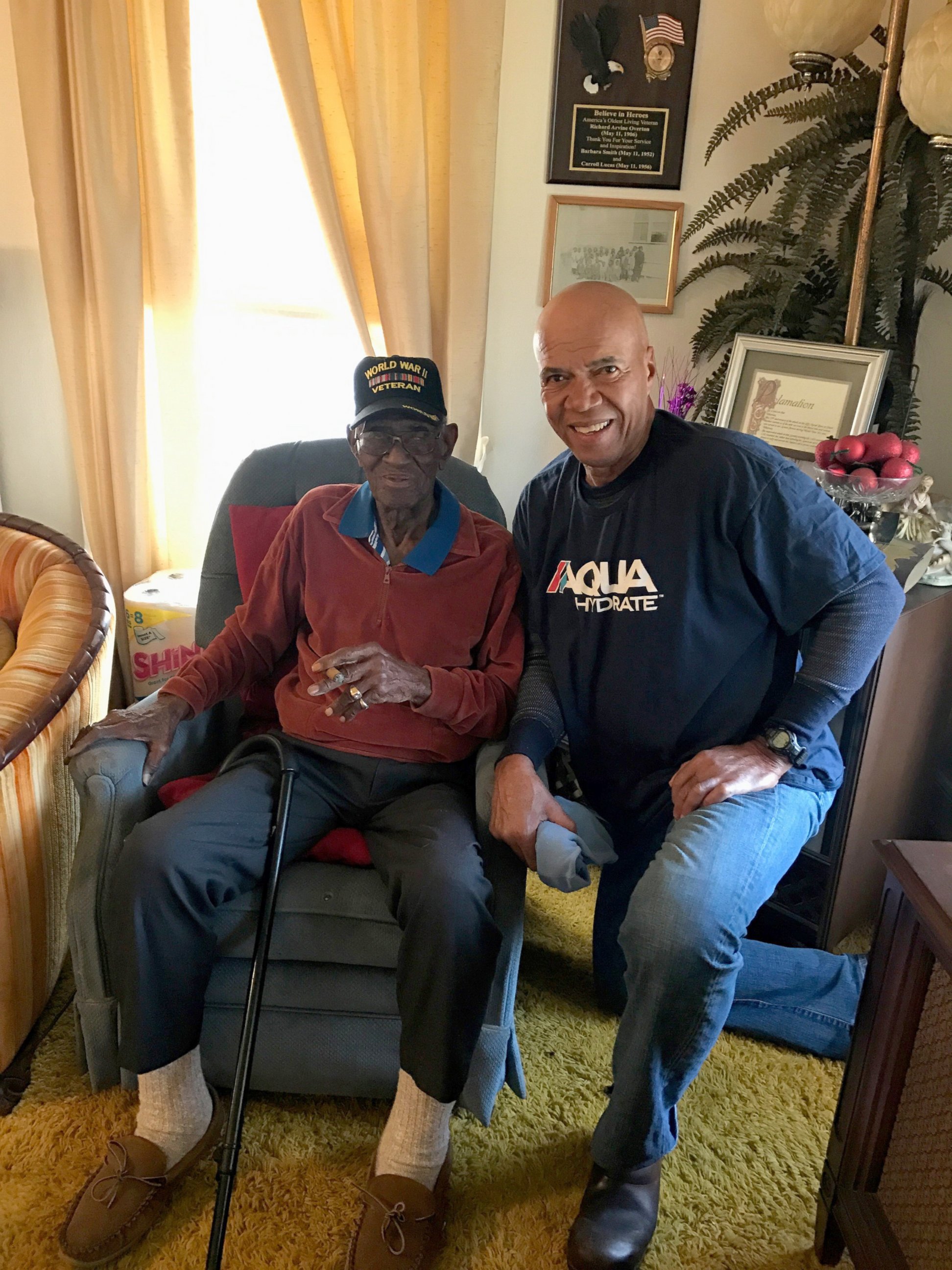 PHOTO: Volma Overton, right, is pictured with Richard Overton, in the Austin, Texas, home the World War II veteran has lived in since the 1940's.