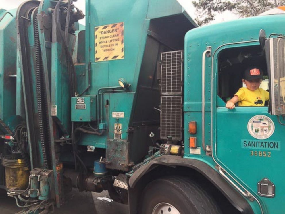 PHOTO: Ryan Hickman, 7, has started his own recycling business in his Orange, County, California, neighborhood.