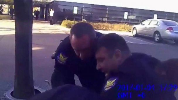Phoenix Police Release Body Camera Videos Of Mans Death After Taken Into Custody Abc News 1395