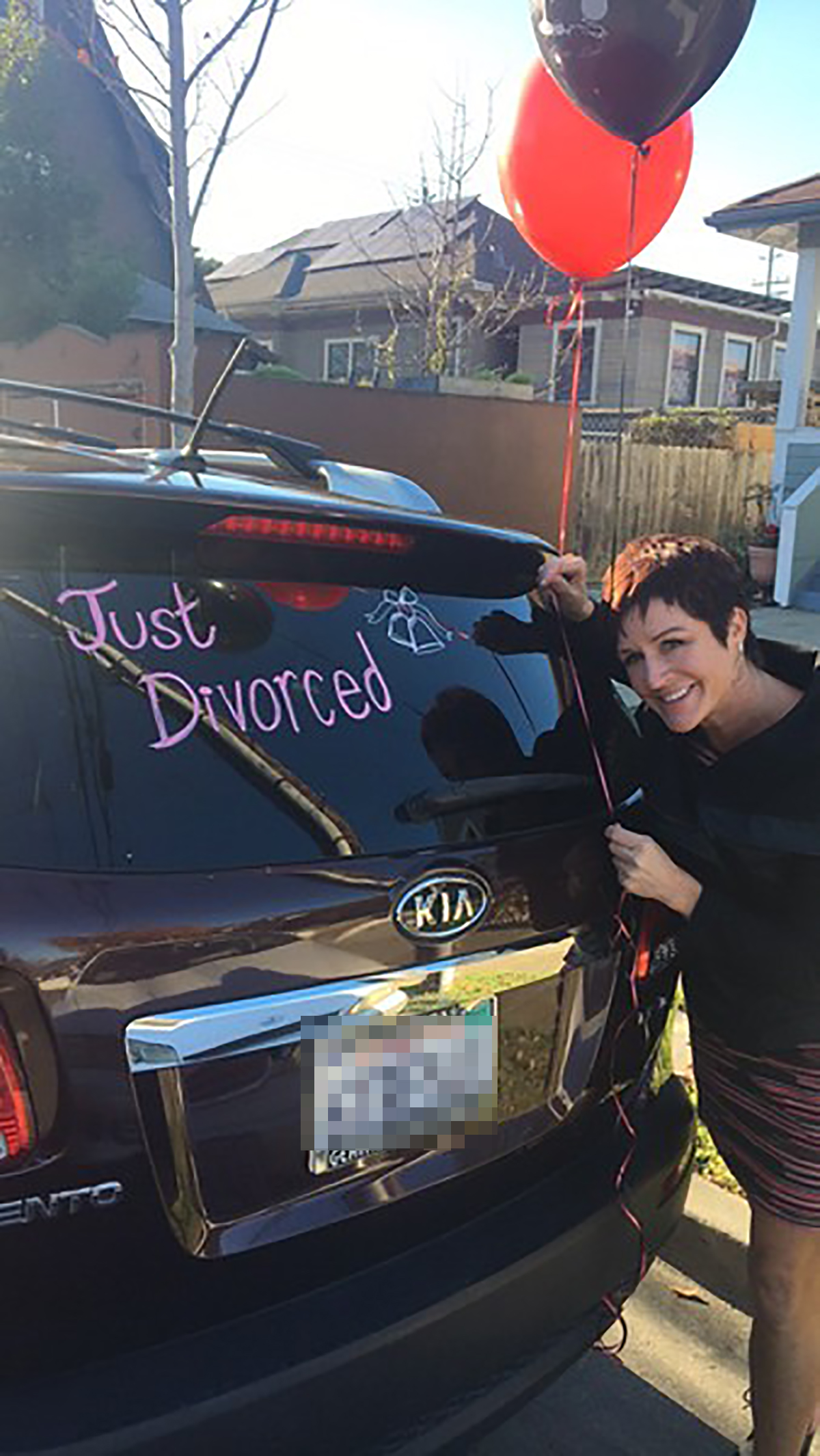 PHOTO: A California couple threw a divorce party after they separated following 24 years of marriage.