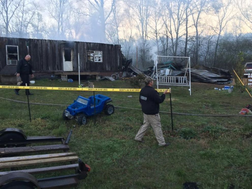 PHOTO: A family of five was killed in a fire in Henry County, Tennessee. Two sisters, ages 13 and 8, escaped the blaze alive, police said. 