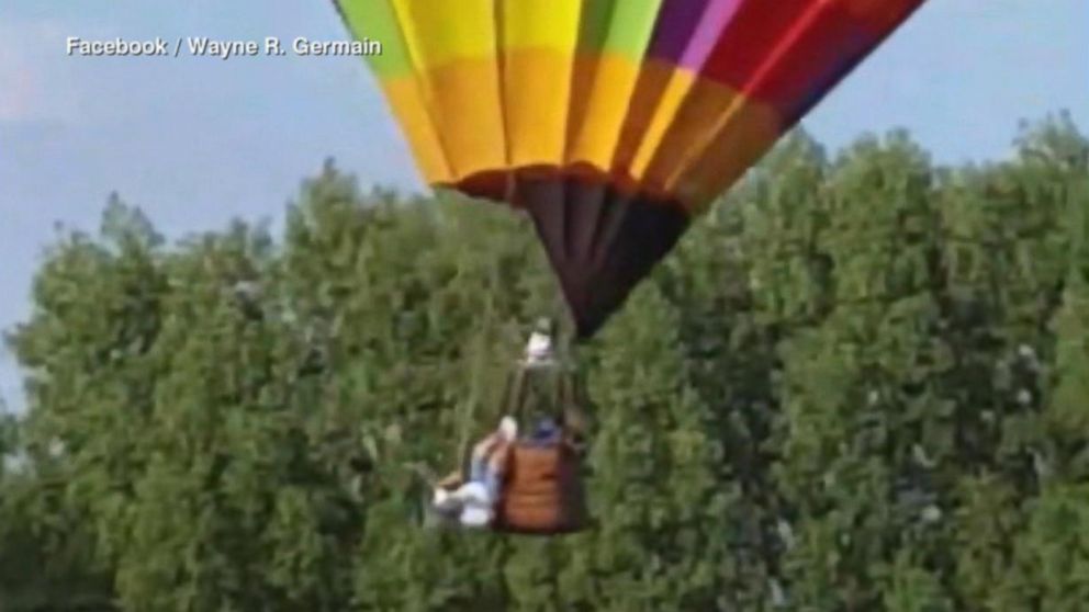 1 injured after hot-air balloon collision in Illinois - ABC News