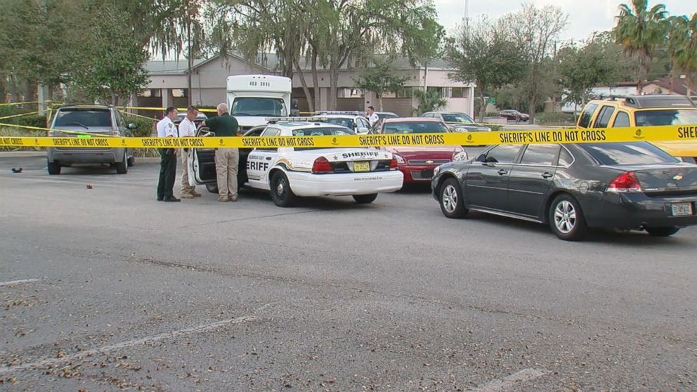 Toddler dies after being left in hot car in Florida, police say - ABC News