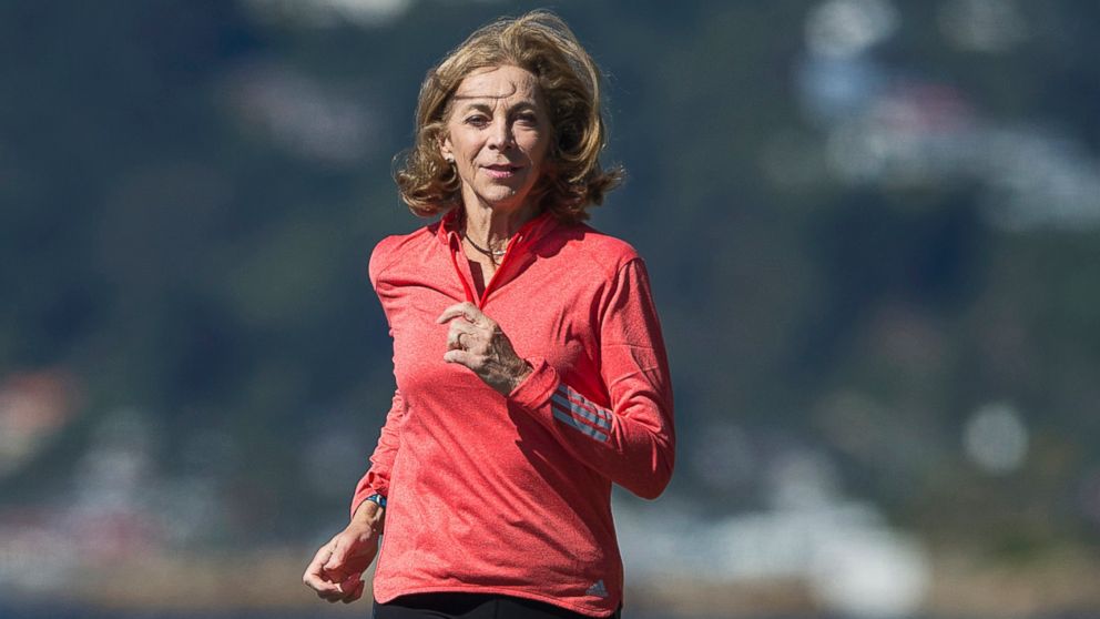 PHOTO: Kathrine Switzer, now 70, will don her original bib number and run the 2017 Boston Marathon.