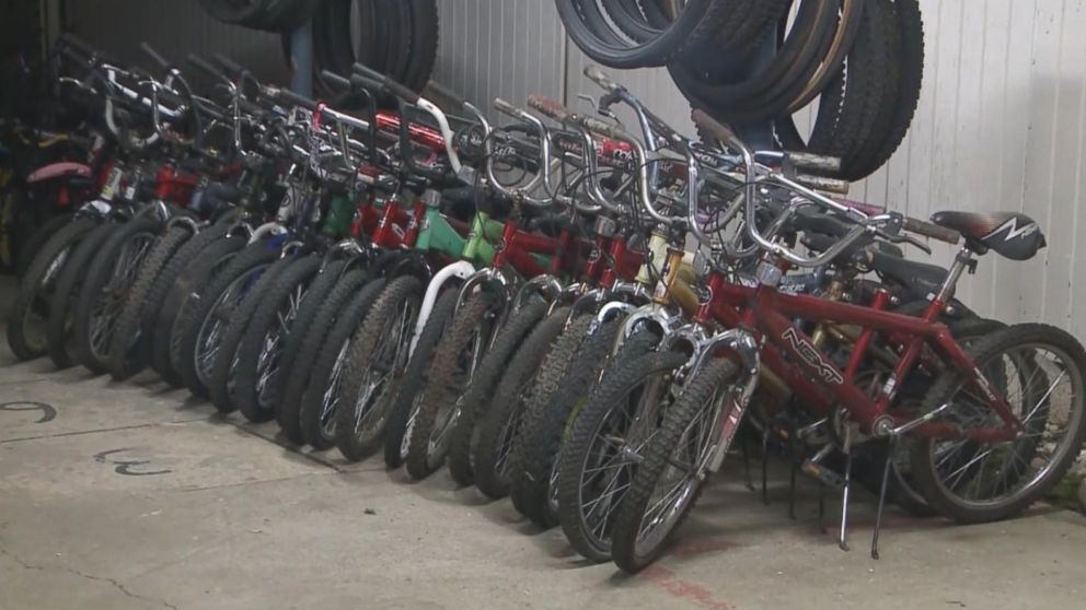PHOTO: Mauricio Argueta, an inmate at Folsom State Prison in California, has fixed more than 200 bicycles to gift to children and adults in need for Christmas 2016.