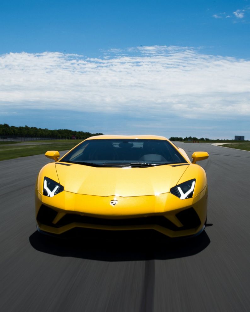 Lamborghini's new Aventador S sets drivers back $421K, but cupholders still  extra - ABC News