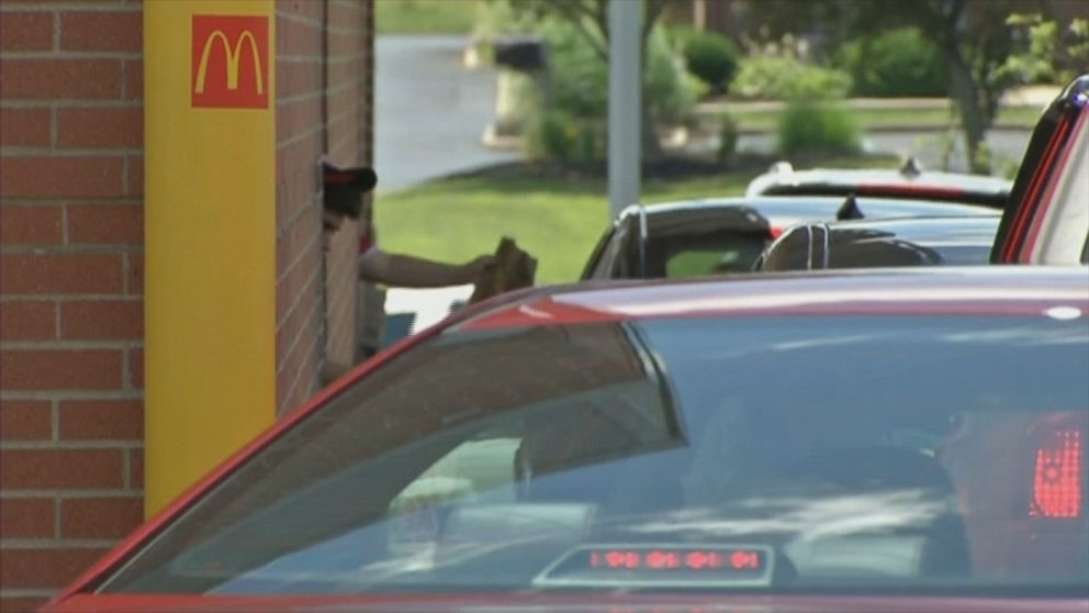 167 Drivers Pay It Forward In Mcdonalds Drive Thru Abc News 3491