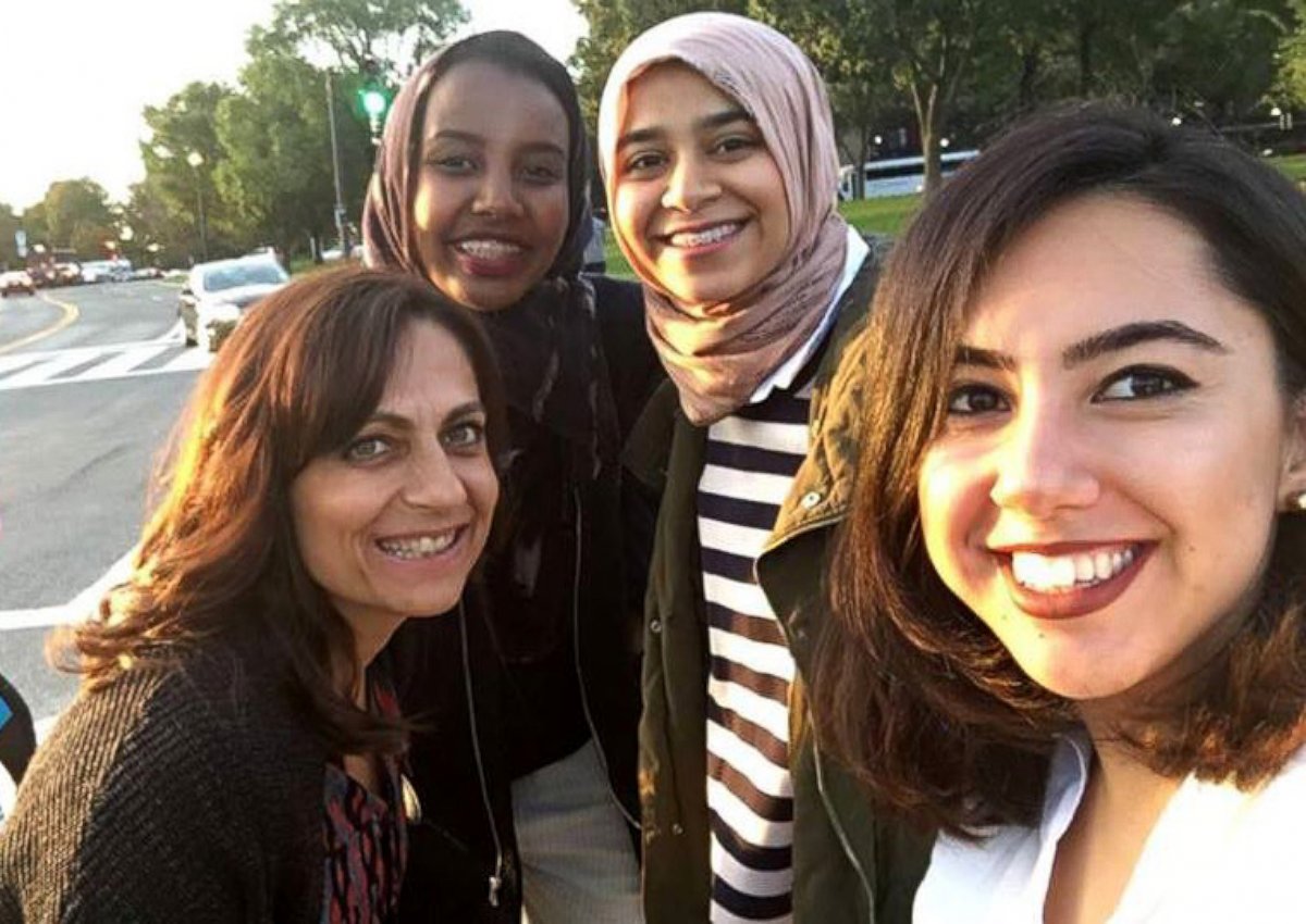PHOTO: Criminal defense attorney and founder of the American Muslim Women Political Action Committee Mirriam Seddiq, left, pictured here with other Muslim women in the community.