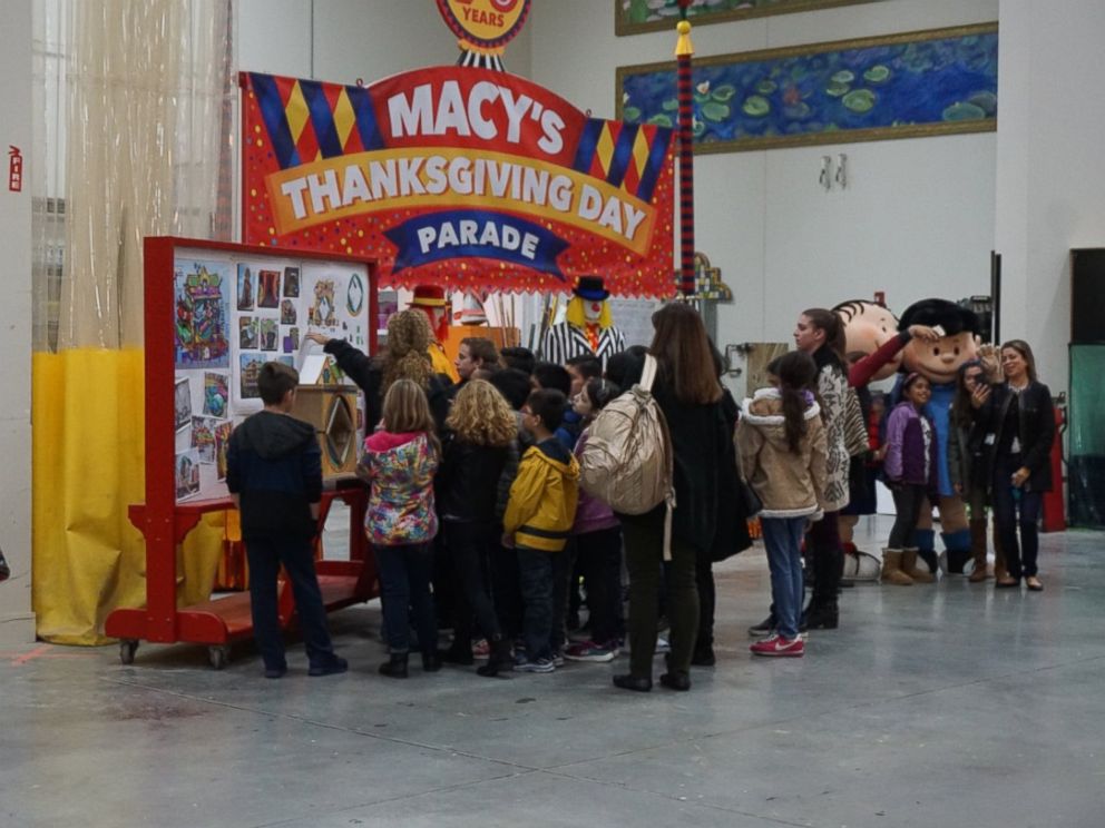 PHOTO: Third grade students touring the Macy's Parade Studio in Moonachie, New Jersey, Nov. 16, 2016. 