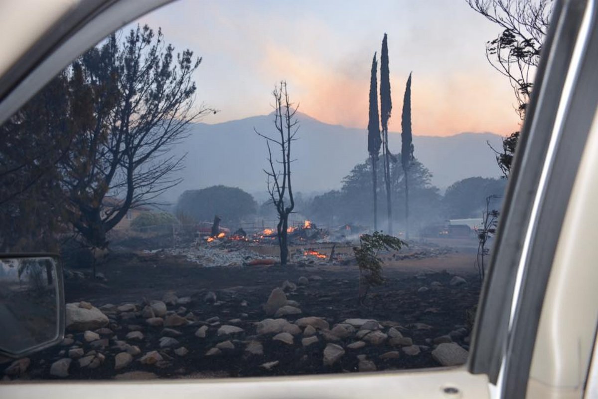 PHOTO: A fast-moving wildfire in Kern County destroyed at least 80 structures in Central California and forced hundreds of evacuations in rural communities near Lake Isabella, June, 24, 2016.