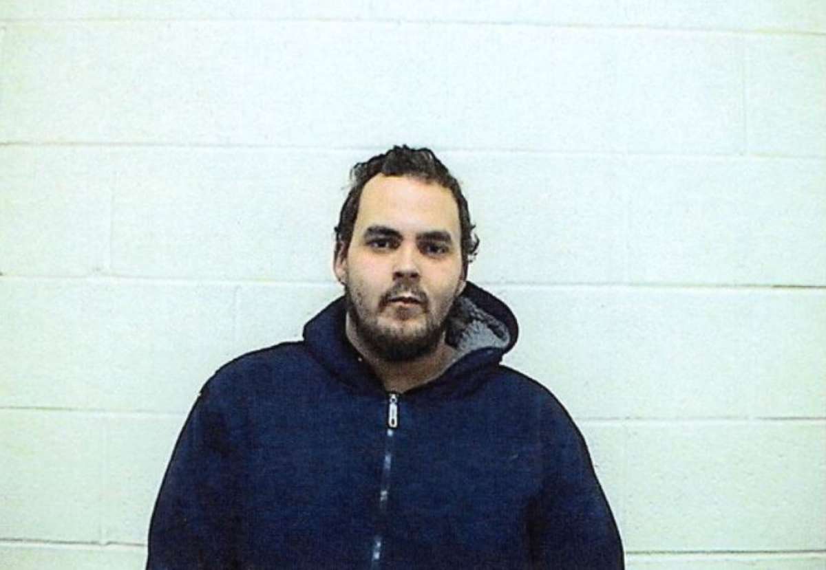 PHOTO: Jose Simms, 29, told police in Torrington, Connecticut, that he would turn himself in if he received 15,000 likes on Facebook. 