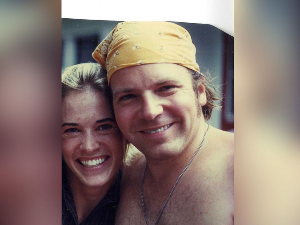 PHOTO: Suzy Favor Hamilton is pictured here with her older brother Dan Favor, who, after years of struggling with mental illness, committed suicide in 1999.