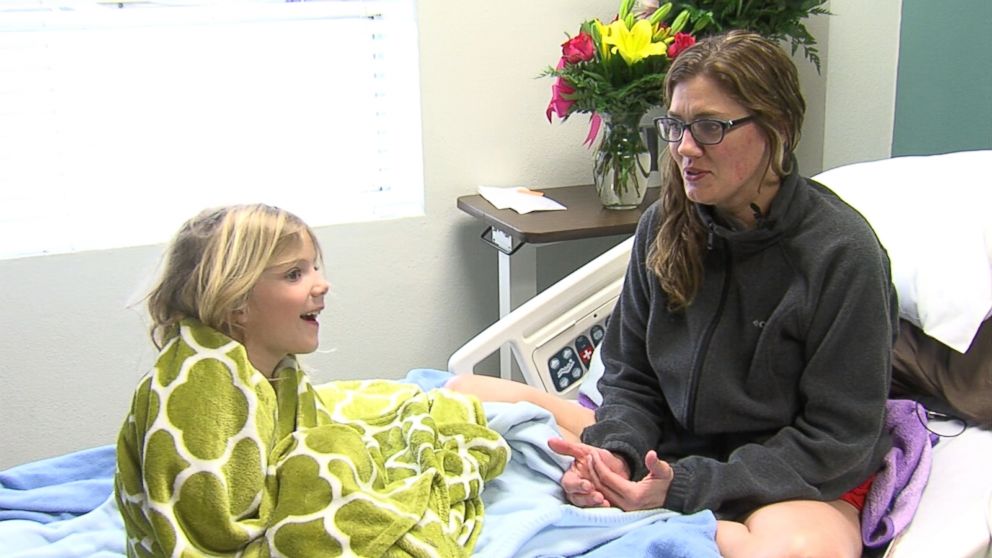 PHOTO: Tracy Anderson and her 5-year-old daughter Allison are pictured here in a still from video footage taken from Christus Spohn Hospital Memorial in Corpus Christi, Texas, after Allison saved her mom, who went unconscious in a pool on March 16, 2016. 