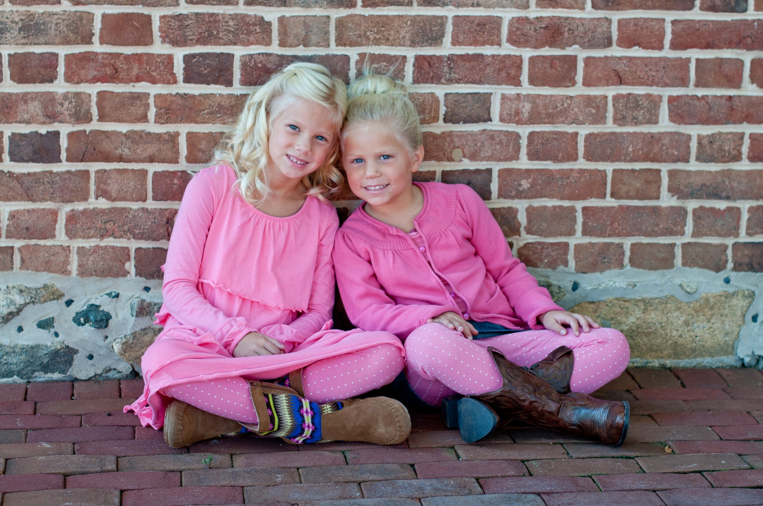 PHOTO: Lexi and Katie Boone, pictured here, were believed to be in an Annapolis, Maryland, mansion with their grandparents, Don and Sandra Pyle, when it burned to the ground on Monday, Jan. 19, 2015.