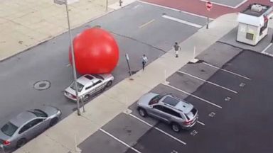 red ball roll