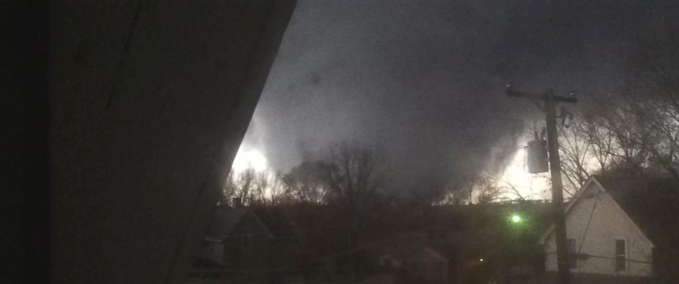 Man Recalls Terrifying Tornado That Took His Wifes Life Abc News 0653