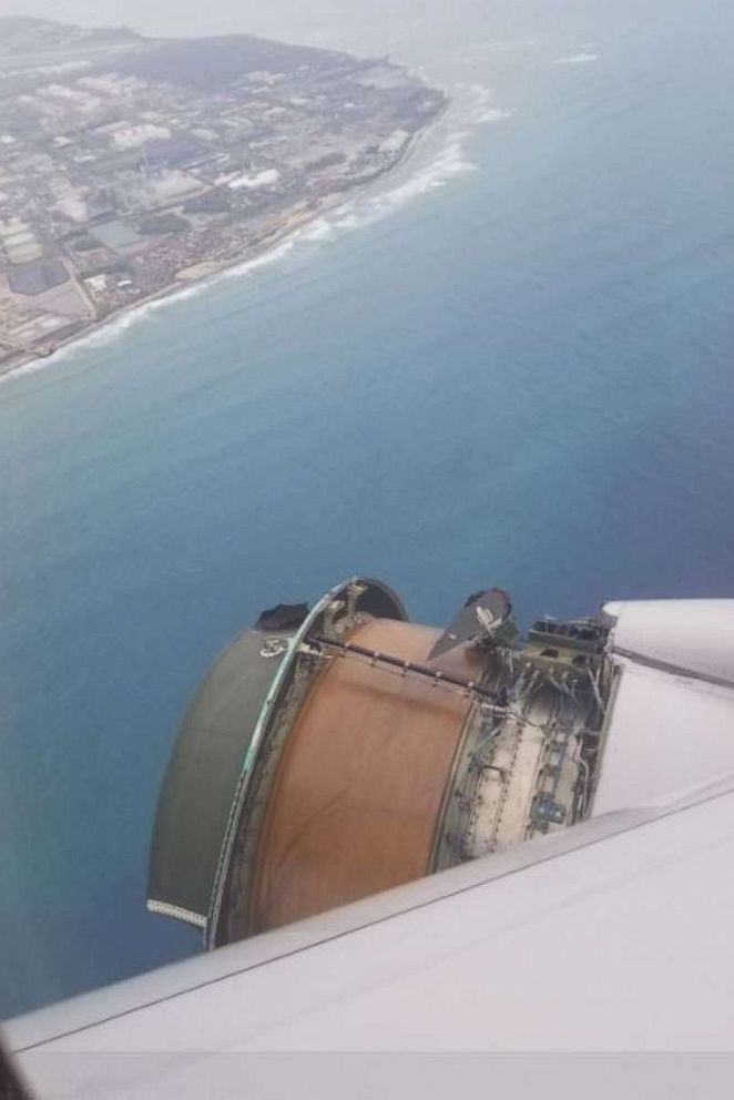 PHOTO: A passenger shares an image from aboard United Flight 1175, which made an emergency landing on Tuesday due to a “mechanical issue.” 