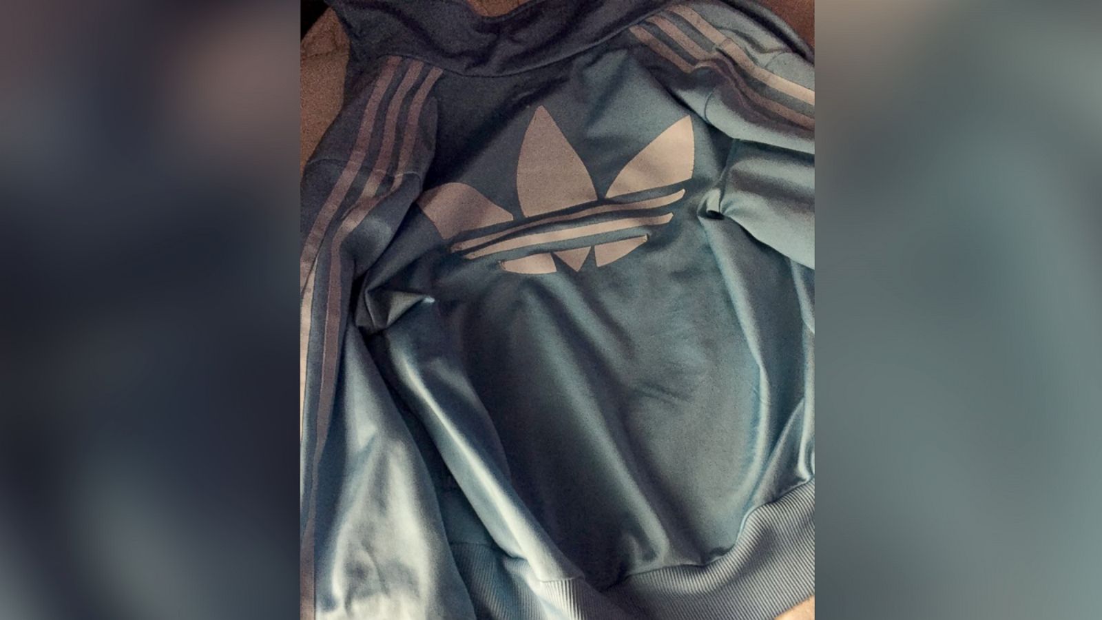 kassa genade vaccinatie Debate Over the Color of an Adidas Jacket Ignites 1 Year After 'The Dress'  Fiasco - ABC News