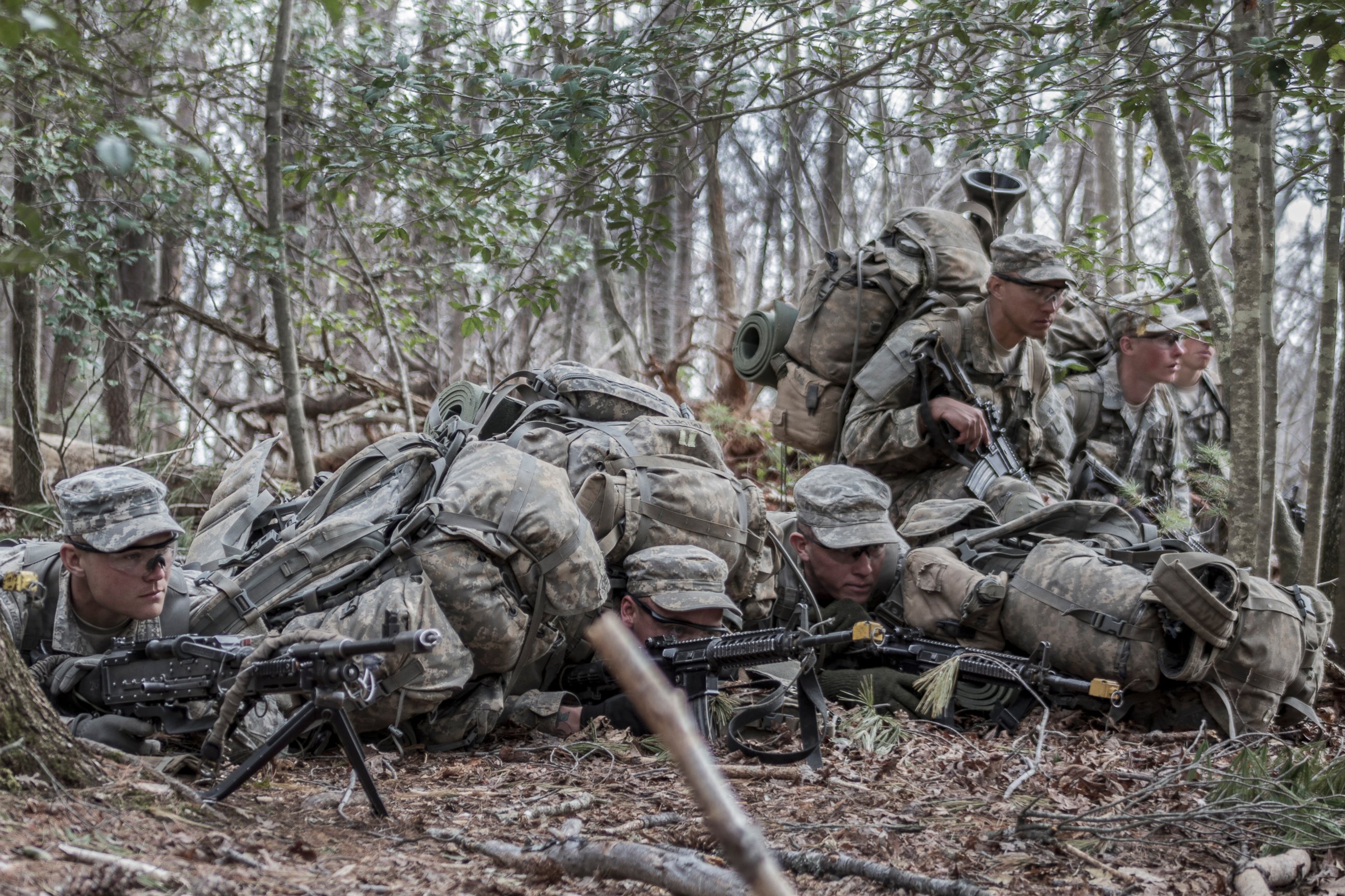 PHOTO: Ranger students from Charlie Company, 5th Ranger Training Battalion pull security at "Mountain Phase" on March 21, 2014.