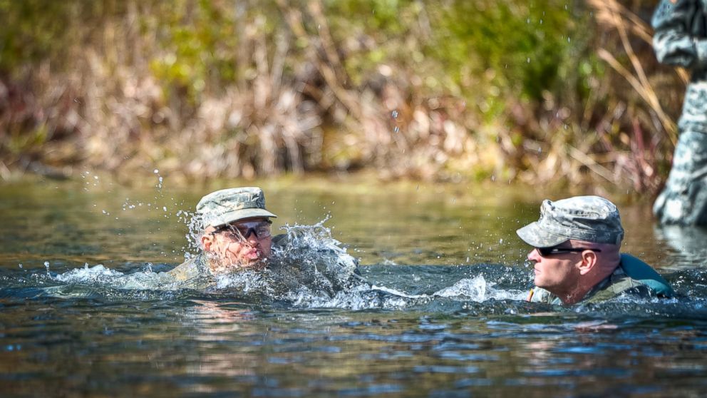 Inside Ranger School: What the First Female Graduates Had to Beat ...