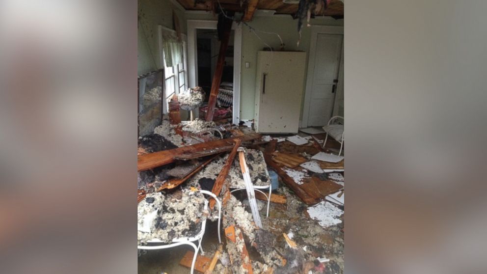 PHOTO: When a fire broke out at 90-year-old Arthur Schneider's Asheboro, North Carolina, home, he helped rescue his wife, Rosemary, who is in a wheelchair.