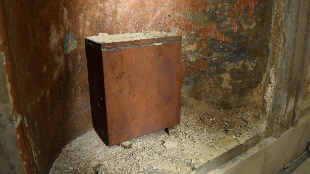 PHOTO: The 1915 time capsule is seen inside the Washington Monument in Baltimore.