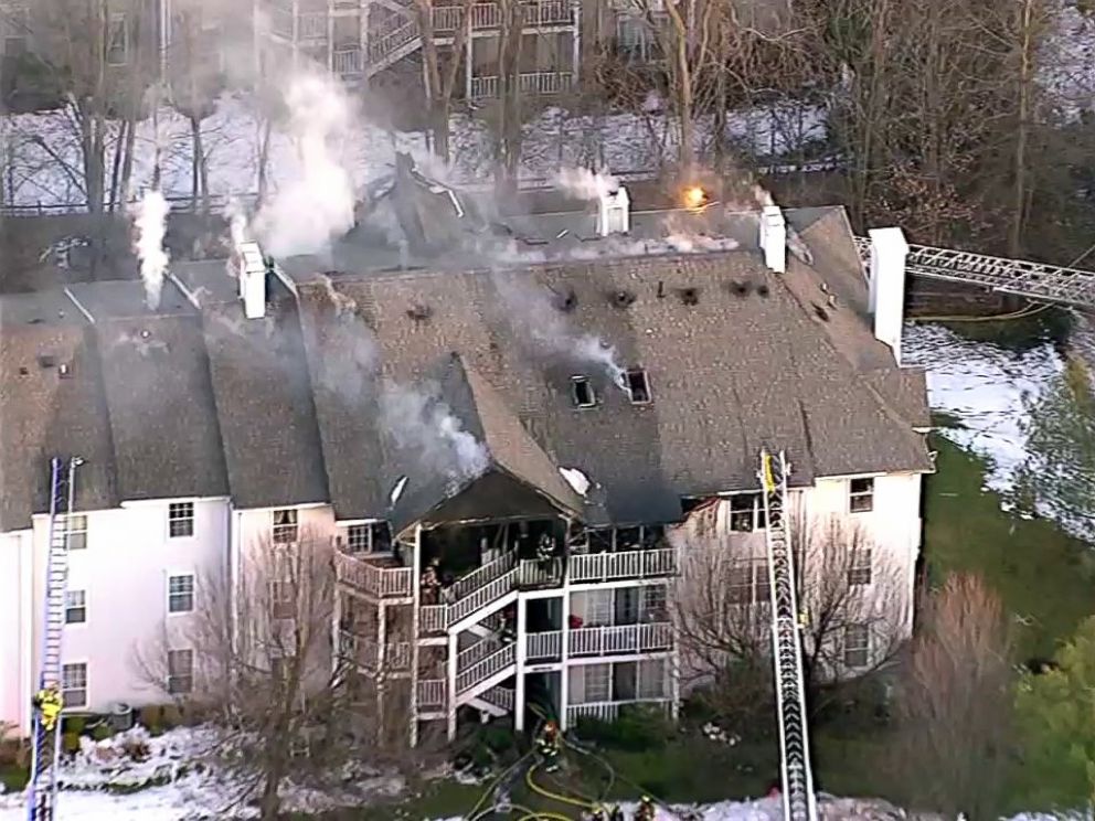 PHOTO: Society Hill Village II condo complex bursts into flames in Mahwah, N.J., Feb. 2, 2016.