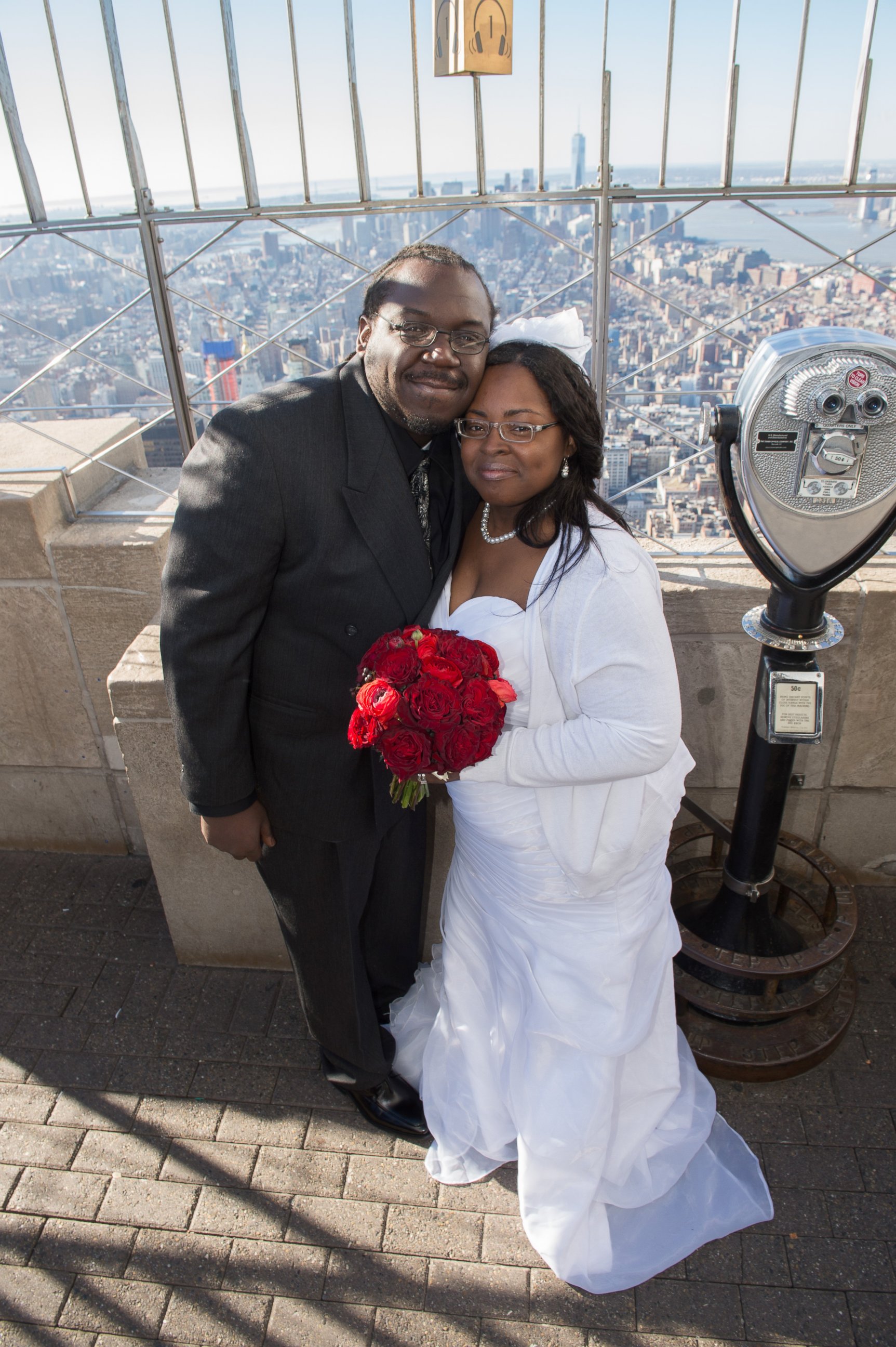 PHOTO: Sadeema Taylor and Kearney Bapteus of Port Reading, N.J. are married as the Empire State Building hosts Valentine's Day Weddings, Feb. 14, 2016.