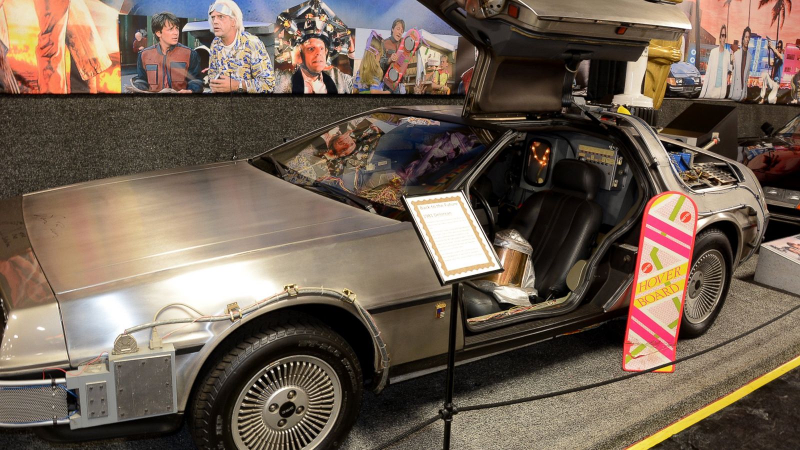 Chicago Cubs Hold the Keys to the 'Back to the Future' DeLorean Car - ABC  News