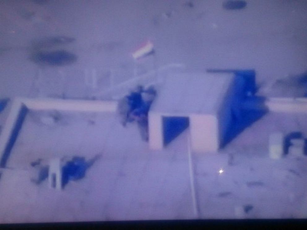PHOTO: Col. Steve Warren posted drone images to twitter with the caption,"RAMADI SUCCESS: Coalition drone video shows ISF raising Iraqi flag over the Ramadi gov't complex," on Dec. 28, 2015. 