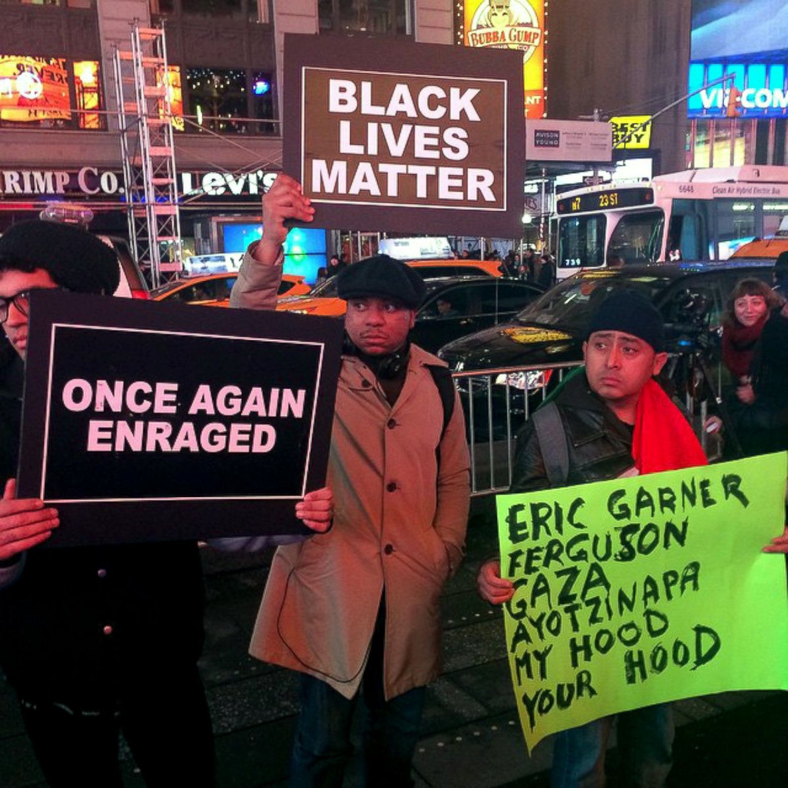 See Public Reaction To No Indictment In Eric Garner Choke Hold Death Photos Image 191 Abc News 5849