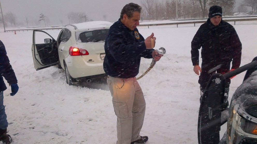 New York Gov. Andrew Cuomo helped a stranded driver on Cross Island Parkway, Jan. 23, 2016.