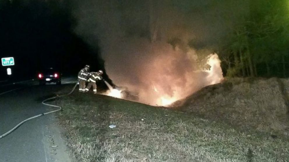 PHOTO: Henrico County Division of Fire in Virginia said a citizen ran to a car and pulled the driver out just before the car burst into flames, Feb. 13, 2016.