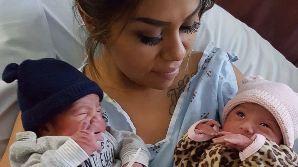 PHOTO: Maribel Valencia gave birth to daughter Jaelyn at 11:59 p.m. on Dec. 31, 2015 then delivered son Luis two minutes past midnight, at the San Diego Kaiser Permanente Zion Medical Center. 