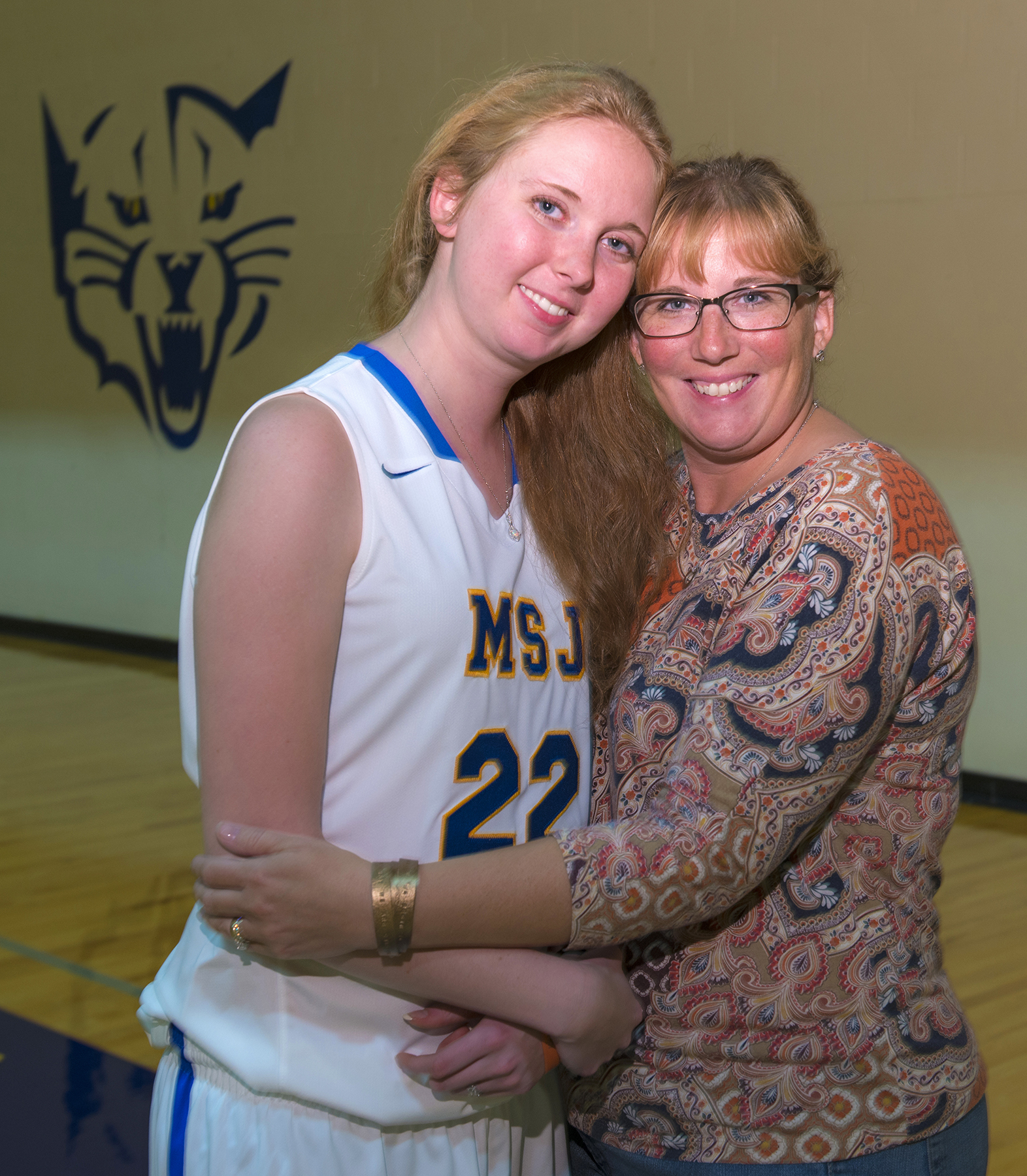 PHOTO: Brain cancer patient Lauren Hill, 19, played her first college basketball game, Nov. 2, 2014. 