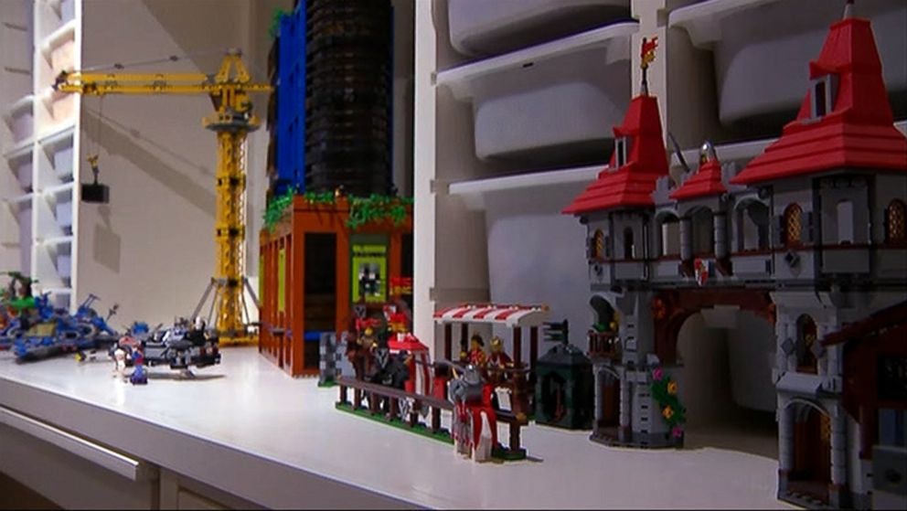 PHOTO: A Seattle man has made an amazing Lego room in his basement.